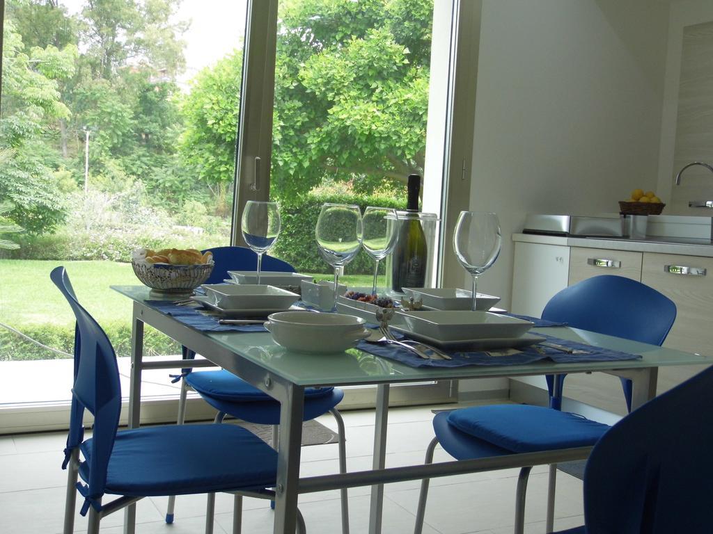 Fiore Dell'Etna Apartment Санта Венерина Екстериор снимка