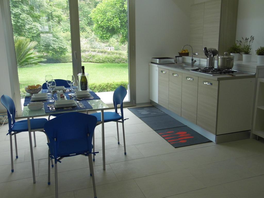 Fiore Dell'Etna Apartment Санта Венерина Екстериор снимка